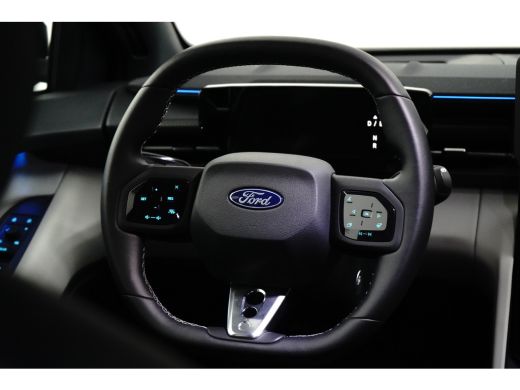 Ford Capri Premium Standard Range RWD 52 kWh | Achteruitrijcamera | Draadloze telefoonlader | LED achterlichten ActivLease financial lease