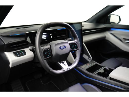 Ford Capri Premium Standard Range RWD 52 kWh | Achteruitrijcamera | Draadloze telefoonlader | LED achterlichten ActivLease financial lease