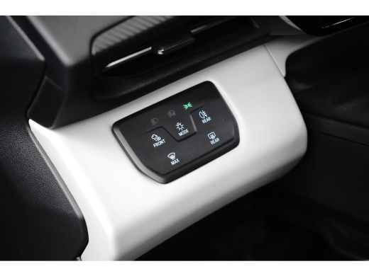 Ford Capri Premium Standard Range RWD 52 kWh | Achteruitrijcamera | Draadloze telefoonlader | LED achterlichten ActivLease financial lease