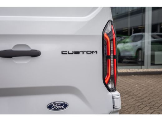 Ford E-Transit 320 L1H1 Trend 71 kWh | Achteruitrijcamera | Stoel- Stuurverwarming | Apple Carplay/Android Auto ... ActivLease financial lease