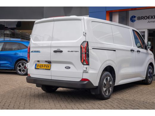 Ford E-Transit 320 L1H1 Trend 71 kWh | Achteruitrijcamera | Stoel- Stuurverwarming | Apple Carplay/Android Auto ... ActivLease financial lease