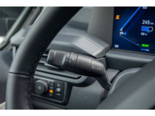 Ford E-Transit 320 L1H1 Trend 71 kWh | Achteruitrijcamera | Stoel- Stuurverwarming | Apple Carplay/Android Auto ... ActivLease financial lease