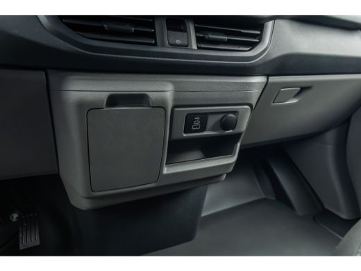 Ford E-Transit 320 L1H1 Trend 71 kWh | Achteruitrijcamera | Stoel- Stuurverwarming | Apple Carplay/Android Auto ... ActivLease financial lease