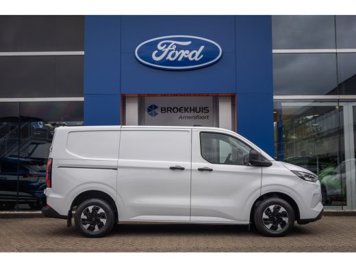 Ford E-Transit 320 L1H1 Trend 71 kWh | Achteruitrijcamera | Stoel- Stuurverwarming | Apple Carplay/Android Auto ... ActivLease financial lease