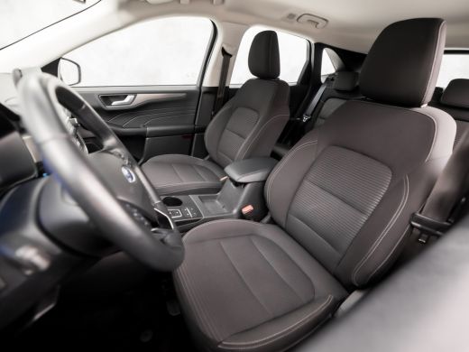 Ford Kuga 2.5 PHEV Titanium 225Pk Automaat (VIRTUAL COCKPIT, APPLE CARPLAY, GROOT NAVI, CAMERA, SPORTSTOELE... ActivLease financial lease