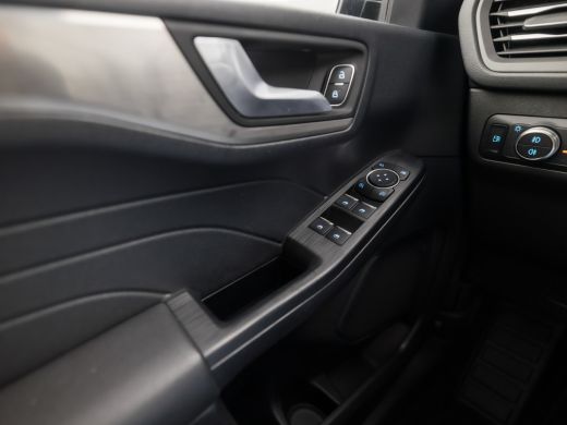 Ford Kuga 2.5 PHEV Titanium 225Pk Automaat (VIRTUAL COCKPIT, APPLE CARPLAY, GROOT NAVI, CAMERA, SPORTSTOELE... ActivLease financial lease