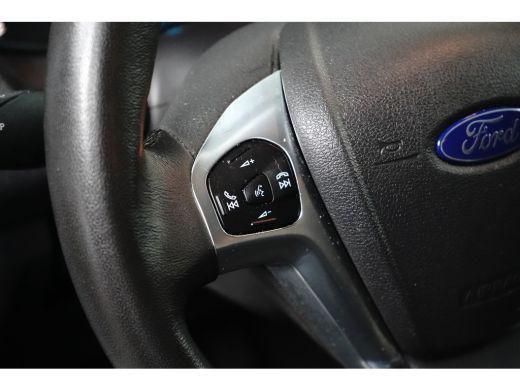 Ford Transit Courier 1.5 TDCI Trend | NAVIGATIE | CRUISE CONTROL | AIRCO | STOELVERWARMING ActivLease financial lease