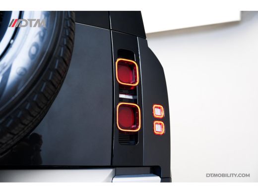 Land Rover Defender 2.0 P400e 110 SE ACC | FabrieksGarantie 2030 | Pano ActivLease financial lease