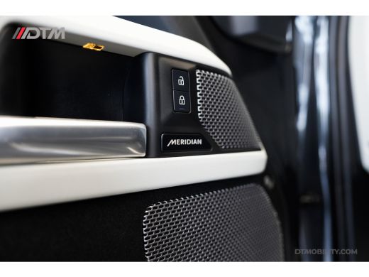 Land Rover Defender 2.0 P400e 110 SE ACC | FabrieksGarantie 2030 | Pano ActivLease financial lease