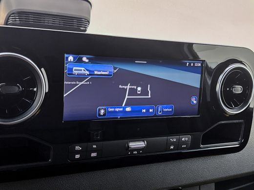 Mercedes-Benz eSprinter 420 L3 Pro 81kWh Bakwagen met Laadklep Navigatie Camera ActivLease financial lease
