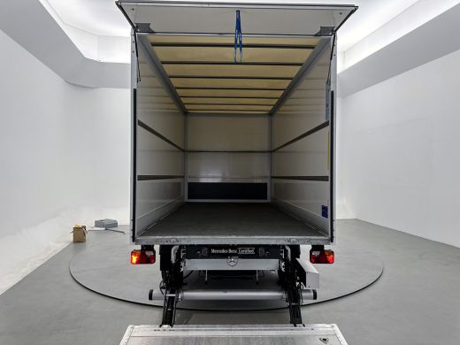 Mercedes-Benz eSprinter 420 L3 Pro 81kWh Bakwagen met Laadklep Navigatie Camera ActivLease financial lease