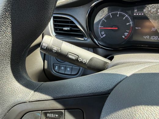 Opel KARL 1.0 75PK Rocks Online Edition | PARKEERSENSOREN ACHTER| AIRCO| CRUISE CONTROL| DAB| NAVI| DAKRAILS ActivLease financial lease