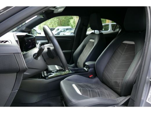 Opel Mokka 1.2 TURBO 130PK ULTIMATE AUTOMAAT ALCANTARA / STOEL-STUURVERWARMING / MASSAGESTOEL / CAMERA / KEY... ActivLease financial lease
