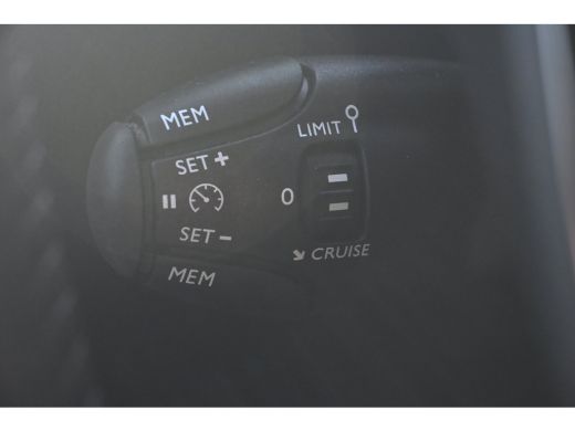 Peugeot 2008 1.2 Hybrid 145 Style | Navigatie by App | Parkeersensoren | Full-LED | Cruise Control | !! ActivLease financial lease