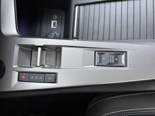 Peugeot 308 Allure | 360 Vision & Drive Assist Pack | Elektrische parkeerrem | Extra getinte achterste zijrui... ActivLease financial lease