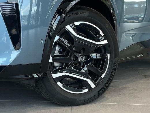Peugeot e-3008 GT Avantage 210 73 kWh VOORRAAD ACTIE | 8 JAAR GARANTIE | | Achterstoelen verwarmd | Achteruitrij... ActivLease financial lease