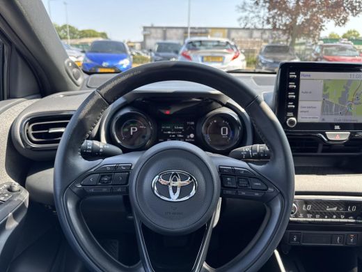 Toyota Yaris 1.5 Hybrid Executive | Naviatie | Apple CarPlay/Android auto | Head-up dispay ActivLease financial lease