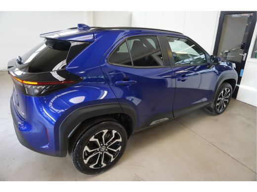 Toyota Yaris Cross 1.5 Hybrid adaptive cruise control | android auto / apple carplay ActivLease financial lease