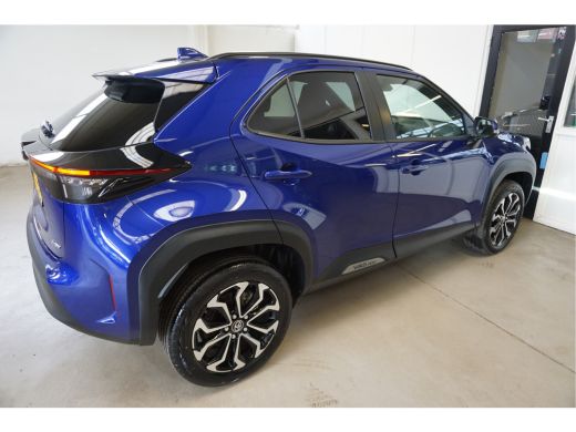 Toyota Yaris Cross 1.5 Hybrid adaptive cruise control | android auto / apple carplay ActivLease financial lease