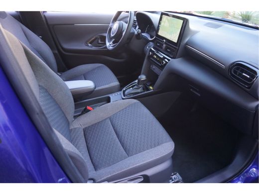 Toyota Yaris Cross 1.5 Hybrid adaptive cruise control | android auto / apple carplay ActivLease financial lease