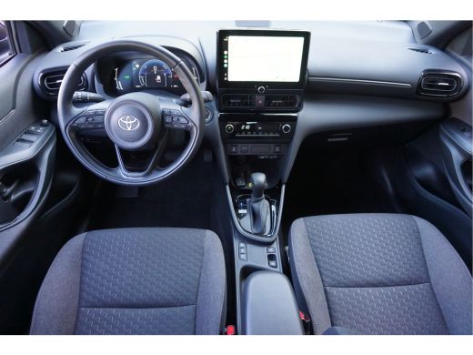 Toyota Yaris Cross 1.5 Hybrid adaptive cruise control | android auto / apple carplay ActivLease financial lease