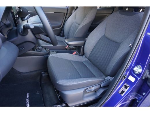 Toyota Yaris Cross 1.5 Hybrid adaptive cruise control | android auto / apple carplay ActivLease financial lease