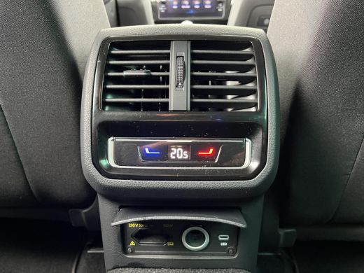 Volkswagen Passat Variant 1.4 TSI PHEV GTE Business | Trekhaak | A.Camera | Winterpakket | ACC | ActivLease financial lease