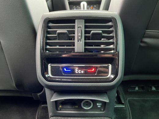 Volkswagen Passat Variant 1.4 TSI PHEV GTE Business Trekhaak | Leder | Elec. Klep | ActivLease financial lease