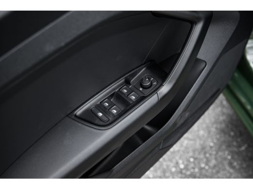 Audi A1 Sportback Sportback 25 TFSI S edition | Stoelverwarming | ACC | Privacy Glass | | Alarm klasse 1(startblokk... ActivLease financial lease