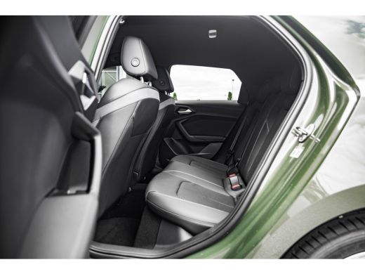 Audi A1 Sportback Sportback 25 TFSI S edition | Stoelverwarming | ACC | Privacy Glass | | Alarm klasse 1(startblokk... ActivLease financial lease
