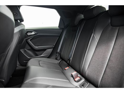 Audi A1 Sportback Sportback 25 TFSI S edition | Stoelverwarming | ACC | Privacy Glass | | Alarm klasse 1(startblokk... ActivLease financial lease