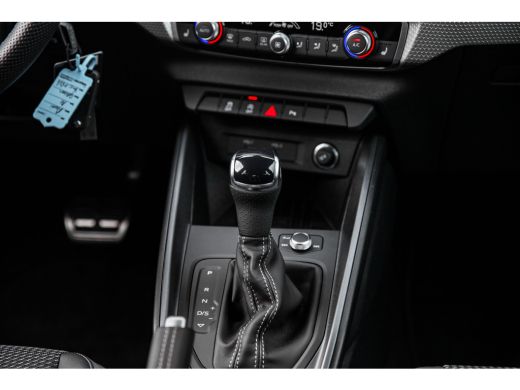 Audi A1 Sportback Sportback 25 TFSI S edition | Stoelverwarming | ACC | Privacy Glass | | Alarm klasse 1(startblokk... ActivLease financial lease