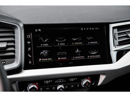 Audi A1 Sportback Sportback 25 TFSI S edition | Stoelverwarming | ACC | Privacy Glass | | Alarm klasse 1(startblokk... ActivLease financial lease