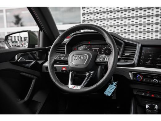 Audi A1 Sportback Sportback 25 TFSI S edition | Stoelverwarming | ACC | Privacy Glass | | Alarm klasse 1(startblokk... ActivLease financial lease