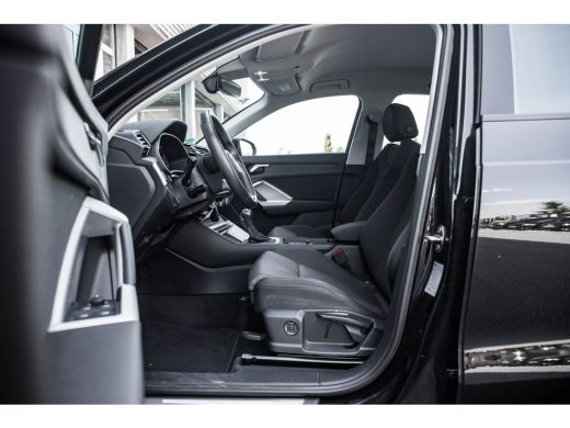 Audi Q3 35 TFSI Advanced edition | Stoelverwarming | Cruise Control | Apple Carplay | | Apple Carplay/And... ActivLease financial lease