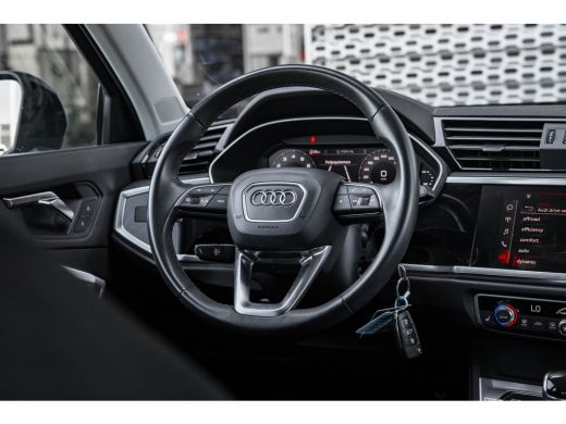 Audi Q3 35 TFSI Advanced edition | Stoelverwarming | Cruise Control | Apple Carplay | | Apple Carplay/And... ActivLease financial lease