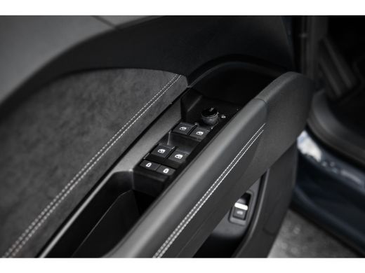 Audi Q4 e-tron S edition quattro performance 82 kWh | Panoramadak | 360 Camera | HUD | Sonos | Passenger Display... ActivLease financial lease