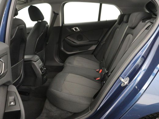 BMW 1 Serie 116i Business Edition | Trekhaak | Cruise control | DAB+ | Bluetooth | Carplay | Climate control ... ActivLease financial lease