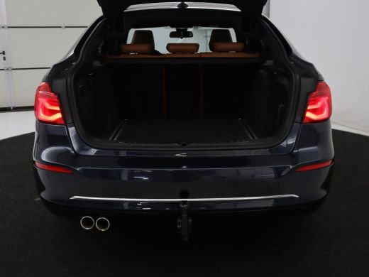 BMW 3 Serie | Panoramadak | Elec. Trekhaak | Leder | Memory | Stoelverwarming | Camera | Park assist | Cruise... ActivLease financial lease