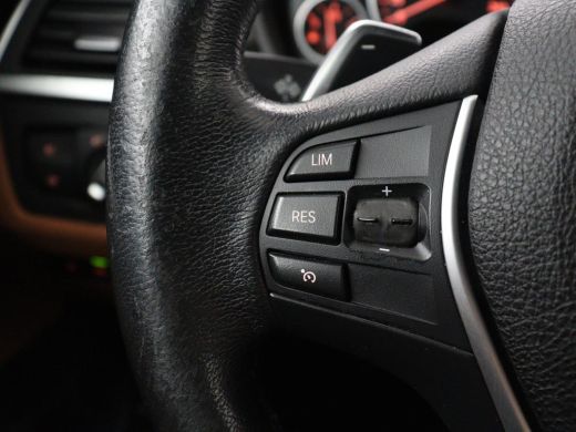 BMW 3 Serie | Panoramadak | Elec. Trekhaak | Leder | Memory | Stoelverwarming | Camera | Park assist | Cruise... ActivLease financial lease