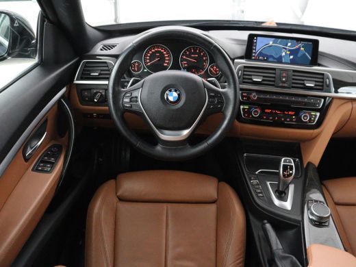 BMW 3 Serie | Panoramadak | Elec. Trekhaak | Leder | Memory | Stoelverwarming | Camera | Park assist | Cruise... ActivLease financial lease