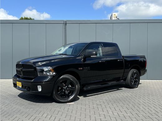 Dodge Ram 1500 1500 5.7 V8 CLASSIC NIGHT 4x4 / PRINS LPG / BPM VRIJ / CAMERA / NAVI / 3.5T TREKHAAK / ECC / CRUI... ActivLease financial lease