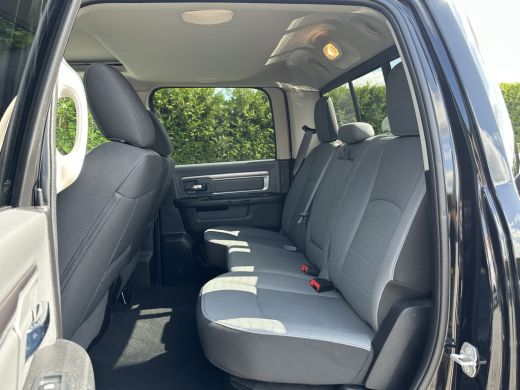 Dodge Ram 1500 1500 5.7 V8 CLASSIC NIGHT 4x4 / PRINS LPG / BPM VRIJ / CAMERA / NAVI / 3.5T TREKHAAK / ECC / CRUI... ActivLease financial lease