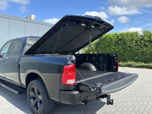Dodge Ram 1500 1500 5.7 V8 CLASSIC NIGHT 4x4 / PRINS LPG / BPM VRIJ / CAMERA / NAVI / 3.5T TREKHAAK / ECC / CRUI... ActivLease financial lease