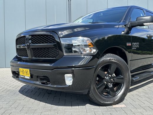 Dodge Ram 1500 1500 5.7 V8 CLASSIC NIGHT 4x4 / PRINS LPG / BPM VRIJ / CAMERA / NAVI / 3.5T TREKHAAK / ECC / CRUI... ActivLease financial lease