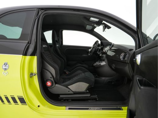 Abarth 695 1.4 T-Jet Competizione 70th Anniversary (INCL.BTW) Aut. *AKRAPOVIC | RECARO-SPORTSEATS | XENON | ... ActivLease financial lease