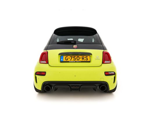 Abarth 695 1.4 T-Jet Competizione 70th Anniversary (INCL.BTW) Aut. *AKRAPOVIC | RECARO-SPORTSEATS | XENON | ... ActivLease financial lease
