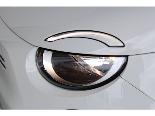 Fiat 500 Icon 42 kWh | Camera | Navigatie | Cruise control | Parkeersensoren | Dodehoek detectie | ActivLease financial lease