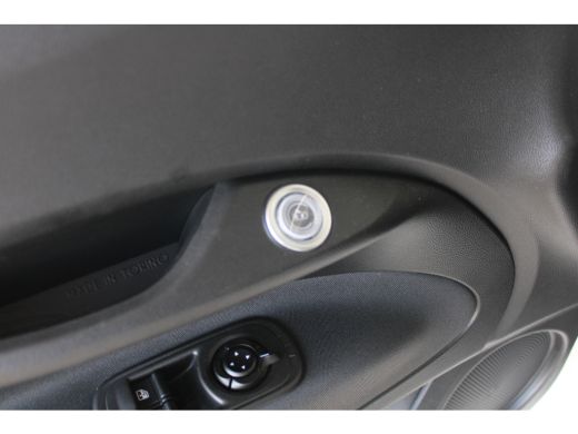 Fiat 500 Icon 42 kWh | Camera | Navigatie | Cruise control | Parkeersensoren | Dodehoek detectie | ActivLease financial lease