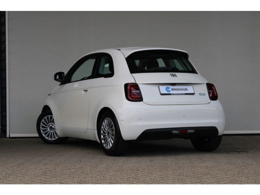Fiat 500 Icon 42 kWh | Camera | Navigatie | Cruise control | Parkeersensoren | Dodehoek detectie | ActivLease financial lease